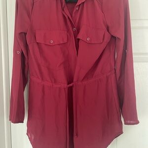 GORGEOUS WINE/BURGUNDY TOP